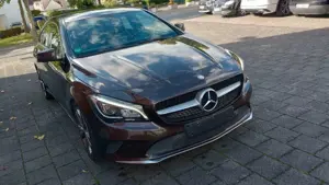 Mercedes-Benz CLA 200 SB Auto Navi Leder Totw Rückf Scheckheft Bild 2