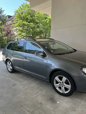 Volkswagen Golf 1.6 TDI DPF Comfortline Bild 2