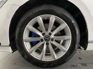 Volkswagen Passat Variant GTE 1.4 TSI DSG R-Line +PANO+NAVI Bild 3