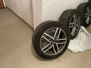 Autoreifen mit Felgen