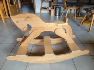Schaukelpferd aus Holz