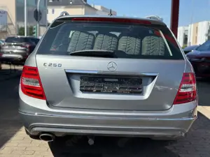 Mercedes-Benz C 250 T CGI Blue HARMANKARDON/LED/NAVI/LEDER/AHK Bild 5