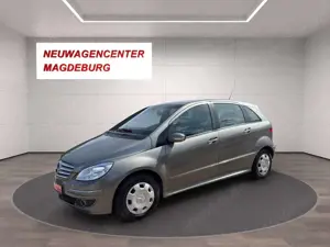 Mercedes-Benz B 150 *SHZ*PDC v+h*2-ZONEN KLIMA*NSW*RADIO-CD