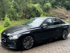 BMW 328 328i xDrive Bild 2