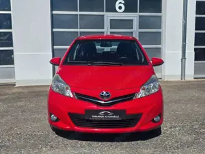 Toyota Yaris 1,0 VVT-i *KLIMA*HU 08/26 Bild 2