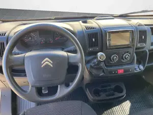 Citroen Jumper Kasten 28 L1H1 BlueHDi 120 StartampStop Klima Bild 3