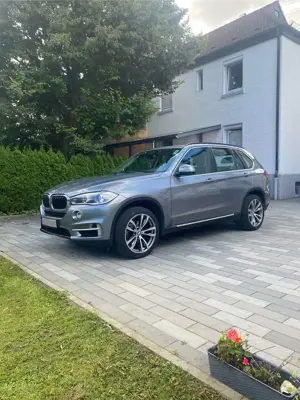 BMW X5 xDrive30d AHK 8fachbereift TÜV 04/27