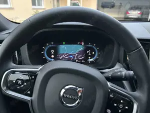 Volvo XC60 XC60 B4 D PlusDark,Pano,fast Vollaus., MwSt awb. Bild 5