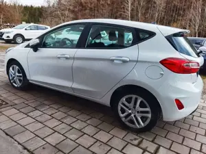 Ford Fiesta Cool  Connect Bild 4