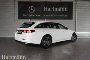 Mercedes-Benz E 200 E 200 T Avantgarde AHK DigitalLight Memory KeyGo Bild 2