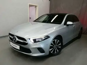 Mercedes-Benz A 200 7-G,1.Hand,Navi,LED,Tempo,Pano,Kamera,AHK