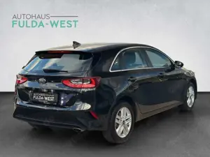 Kia Ceed / cee'd 1.6CRDi Aut. Vision Navi CAM Sitz+Lenkheiz. Bild 5