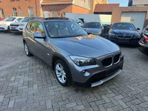 BMW X1 18 d sDrive*LEDER*PANO*SHZ*PDC***