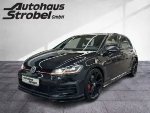 Volkswagen Golf GTI Golf VII GTI TCR 2.0 TSI DSG ACC DCC Climatronic Bild 2