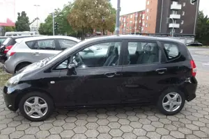 Honda Jazz Jazz 1.2 Style 1Hand 59300 Scheckheft TÜV8.2027 Bild 2