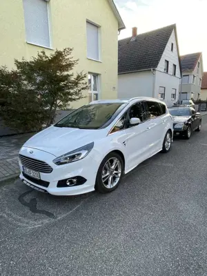 Ford S-Max S-Max 2.0 TDCi Aut. Allrad Titanium