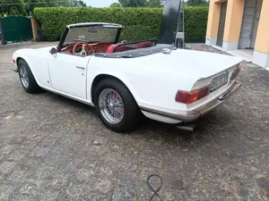 Triumph TR6 Bild 2