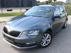 Skoda Octavia 2.0 TDI DSG Tour LED+DAB+NAV+Carplay+MWST