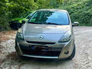 Renault Clio Clio III 20095p 1.2 16v Dynamique