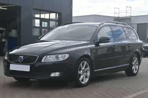 Volvo V70 Kombi D3 DPF Black Edition*NAV*TEMP*Mietkauf