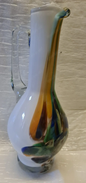 Glasblumenvase mit Henkel