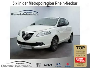 Lancia Ypsilon Gold 1.2 PDC Berganfahrass. Alu Klima el.SP Spieg.