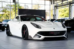 Ferrari F12 Berlinetta *Einzelstück *Carbon *Lift *22 * Bild 1