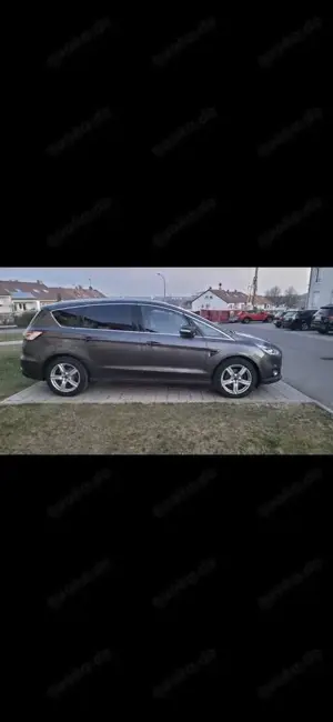 Ford S-Max 2.0 TDCi Titanium