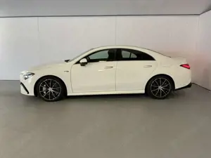 Mercedes-Benz CLA 35 AMG CLA 35 4M AMG Coupé WinterPak KEYLESS AppleCar Bild 3
