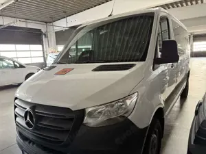 Mercedes-Benz Sprinter 311 CDI Tourer Bild 3