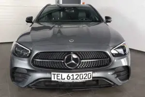 Mercedes-Benz E 300 AMG-Line T 4MATIC PANO HEADUP AHK TOP