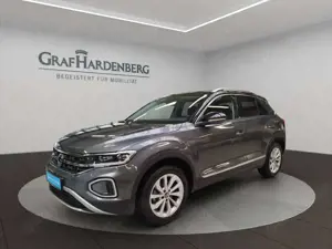 Volkswagen T-Roc 1.5 TSI DSG Style ACC Navi LED AHK