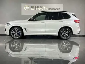 BMW X5 M d //P.Dach//HUD/LED/Navi/Leder//