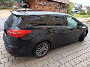 Ford Focus Turnier 2.0 TDCi DPF Start-Stopp-System ST-Line