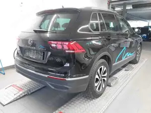 Volkswagen Tiguan Active2.0TDI DSG LED Navi SHZ Bild 2