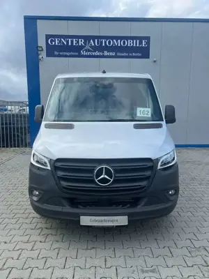 Mercedes-Benz Sprinter 314 AUTOMATIK NAVI TOTWINKEL KAMERA LED Bild 2