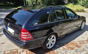 Mercedes-Benz C 230 C 230 T 7G-TRONIC Avantgarde Sport Edition Bild 5