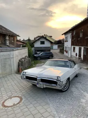 Pontiac Bonneville Bild 3