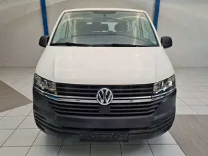 Volkswagen T6.1 Transporter 2.0 TDI | 9 SITZE | PDC | AHK Bild 3