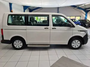 Volkswagen T6.1 Transporter 2.0 TDI | 9 SITZE | PDC | AHK Bild 5