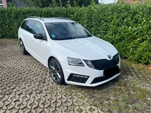 Skoda Octavia Combi 2.0 TSI RS