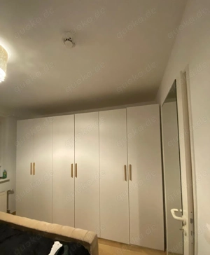 Kleiderschrank -