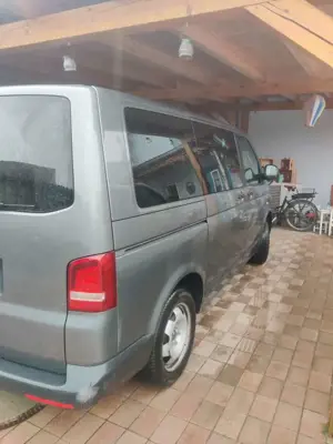 Volkswagen T5 Caravelle Caravelle Kurz Profi Bild 3