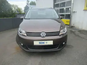 Volkswagen Touran Cross PANORAMA NAVI 7-SITZER KAMERA SHZG Bild 2