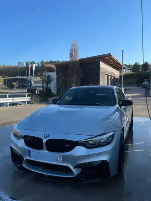 BMW M4 Basis