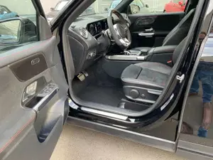 Mercedes-Benz GLB 35 AMG 4MATIC DCT Bild 5