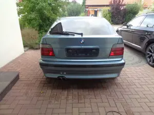 BMW 323 323i Exclusiv Edition Bild 5