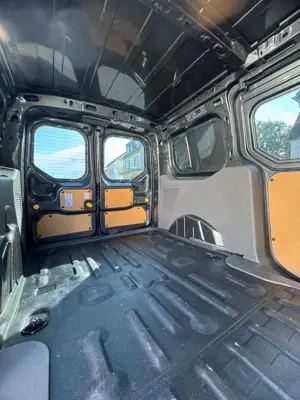 Ford Transit Connect 230 L2 LKW SS Autm. Trend Bild 2