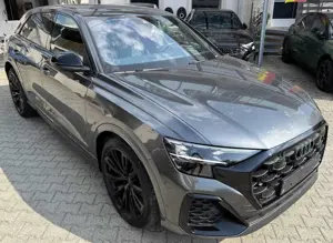 Audi Q8 50 TDI quattro S line, fast Voll