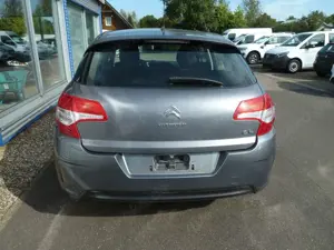 Citroen C4 Attraction Bild 3